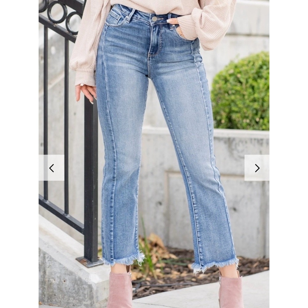 Risen Jeans Rookie High Rise Cropped Flare Size 9/29